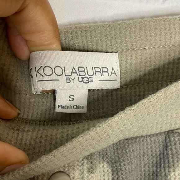 Koolaburra by UGG camo print Pajama pant joggers size small - Picture 3 of 8